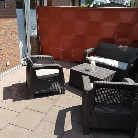 - Nadine Apartamento